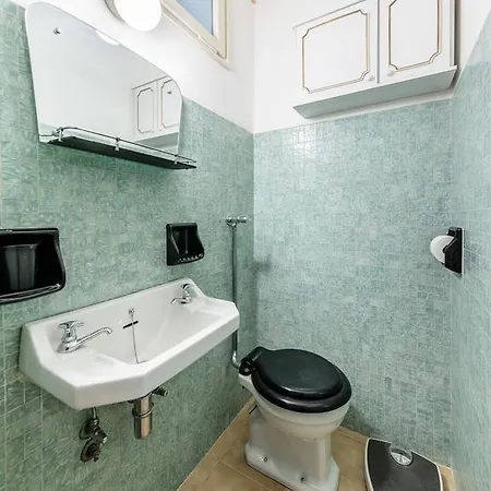 Apartman La Lucciolina - Stayincortina *