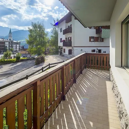 La Lucciolina - Stayincortina