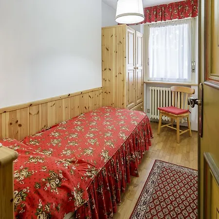 La Lucciolina - Stayincortina *